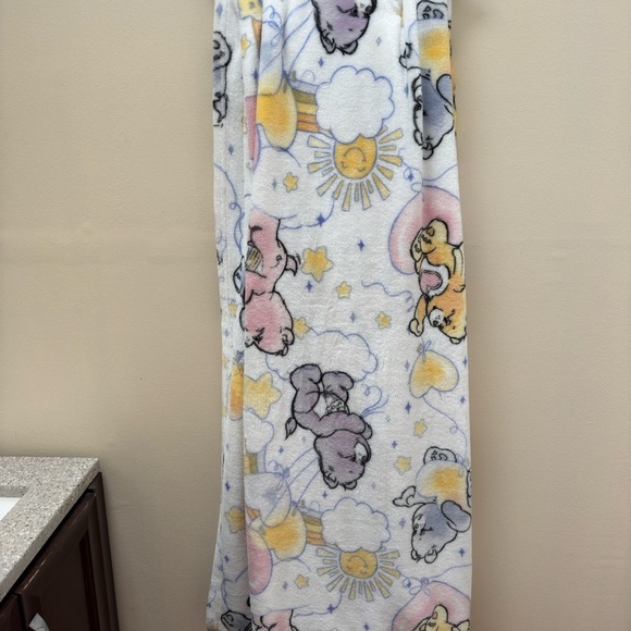 Care Bears White and Purple Twin sized throw blanket with Whimsical Design - Picture 2 of 3